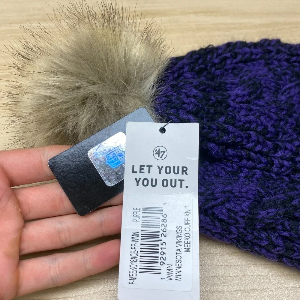 Minnesota Vikings Hat Knit Beanie Womens Purple NFL Football Faux Fur Pom NWT